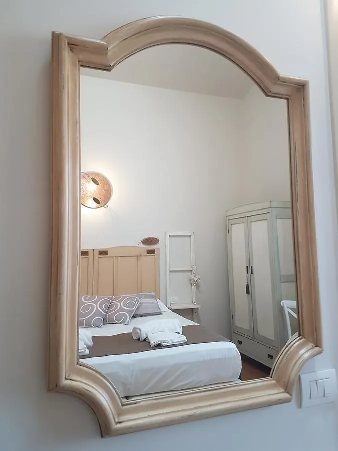 Villa Montenero Cavalcaselle Guest house